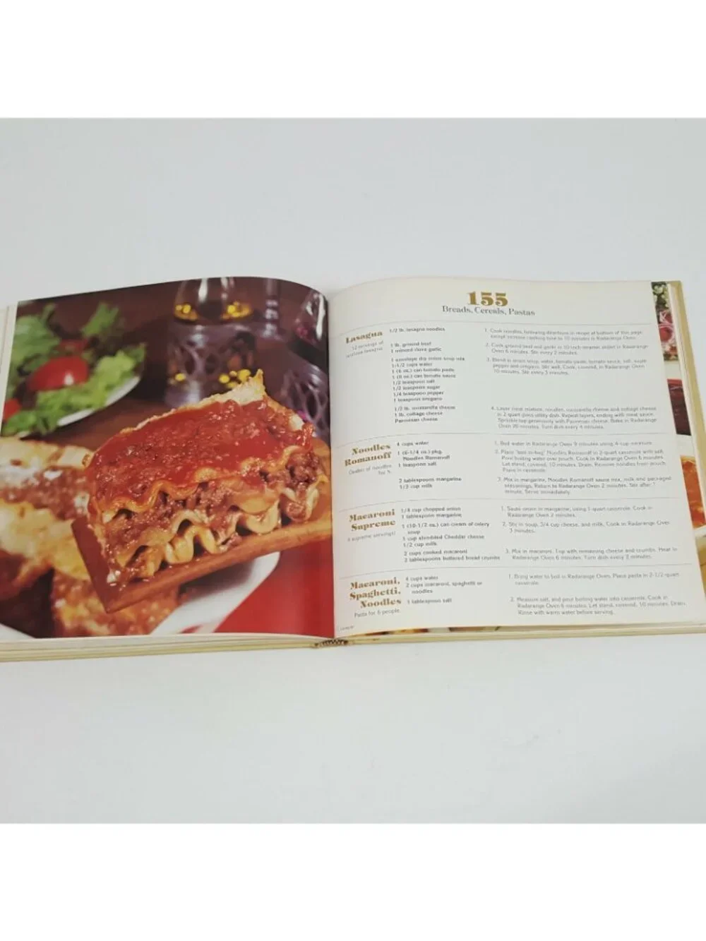 Vintage Amana Radarange Microwave Oven Classic Cook Book CookBook Recipes 1975